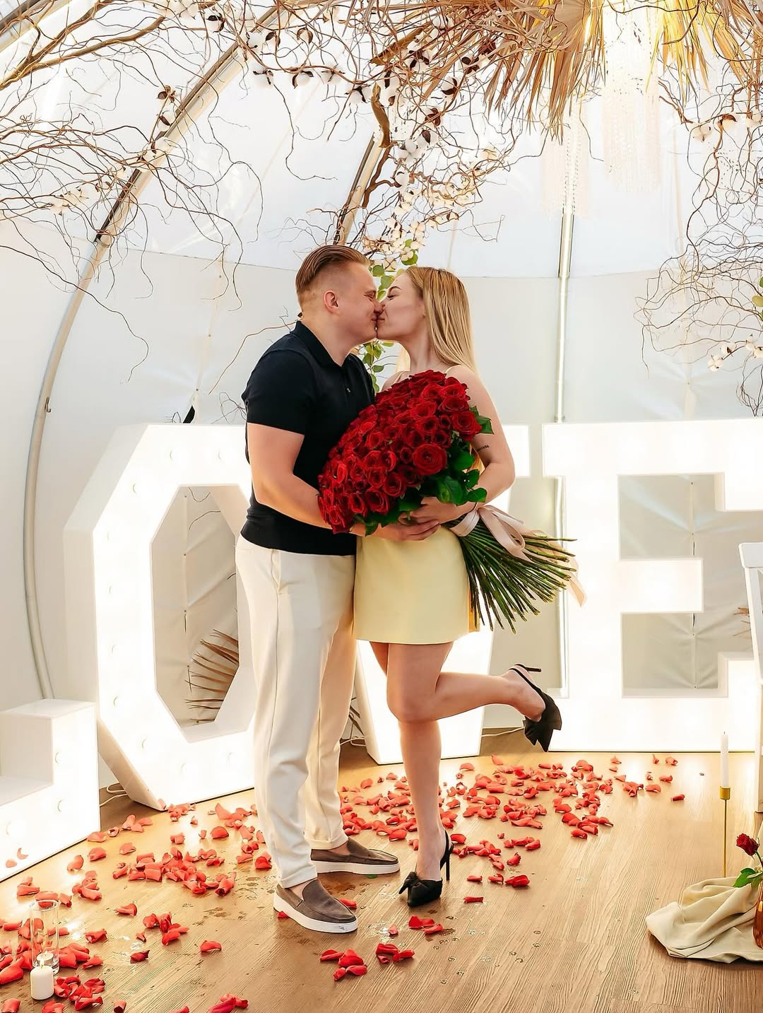 Обємні LED букви LOVE